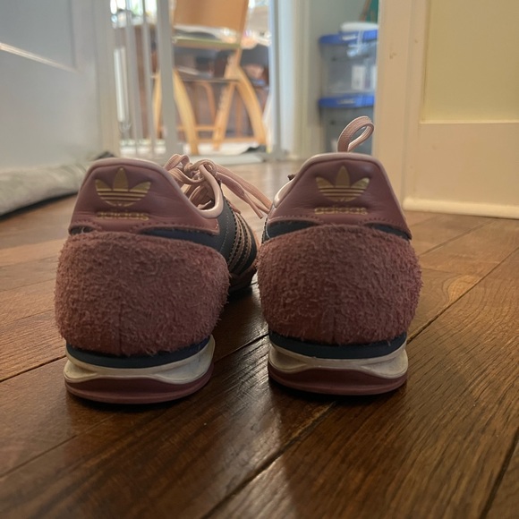 Adidas SL 72 OG Women's Pink and Navy Sneakers - 9.5 - Picture 3 of 5